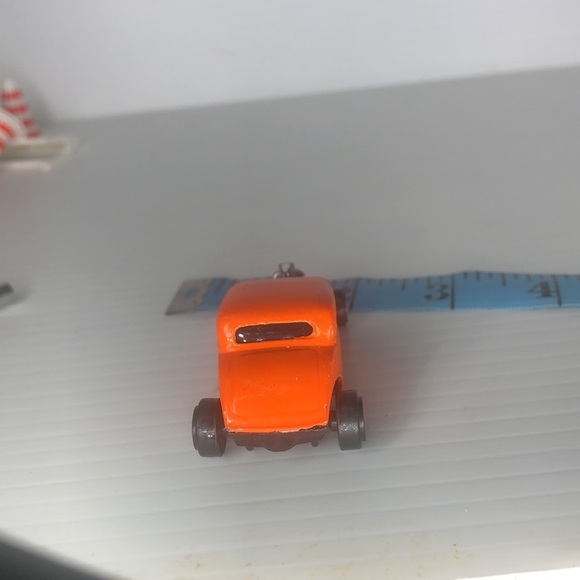 2017 Maisto 1934 Ford Coupe Classic Hot Rod 11841U1 - Picture 6 of 10